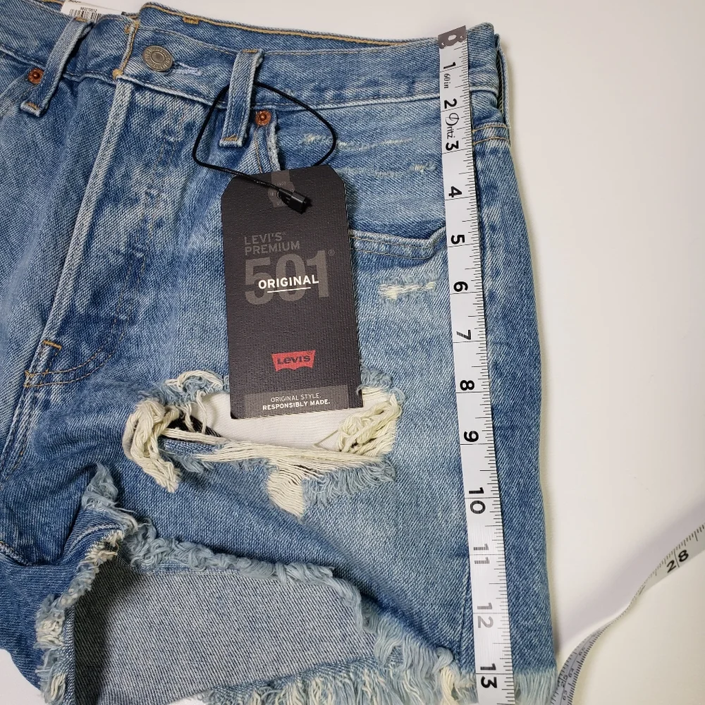 Levi's Premium 501 Original Distressed Womens Shorts High Rise Ripped Size 28